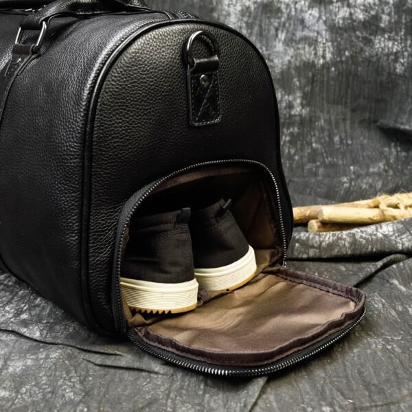 Vintage Leather Fitness Handbag5