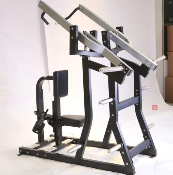 Iso-Lateral Front Lat Pulldown