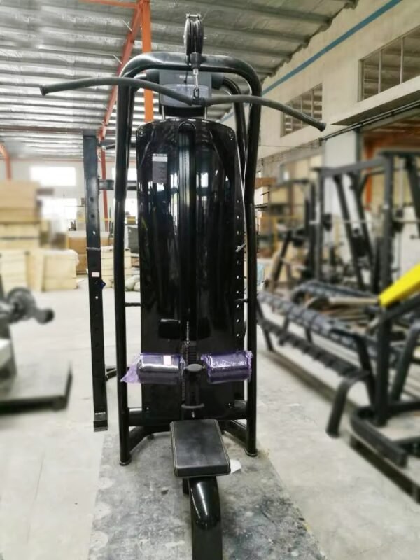 Lat Pulldown Gym Equipment2