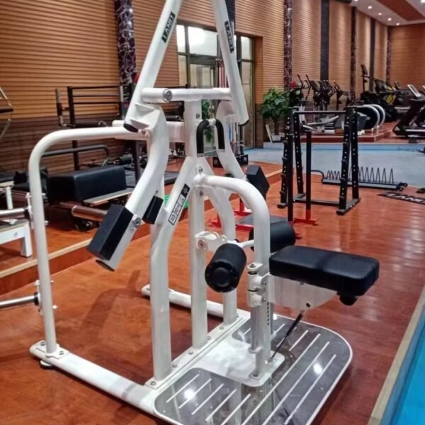 Fitness Wide Pulldown Rear