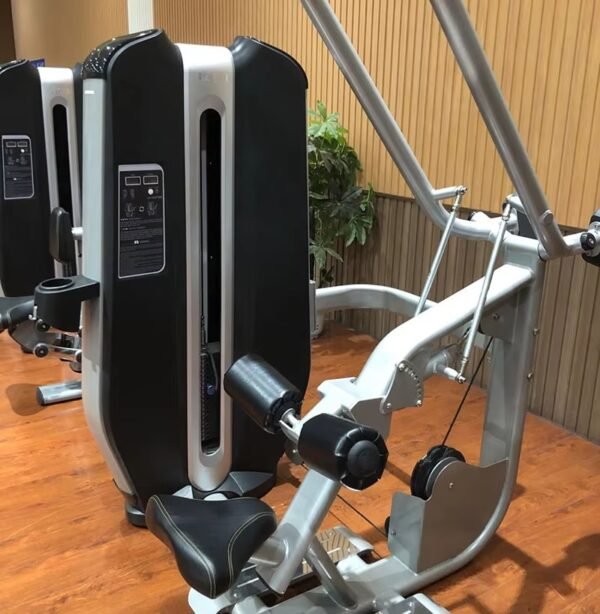 Seated Row Training Machine3