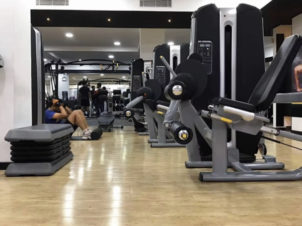 Prone Leg Curl Training Machine1